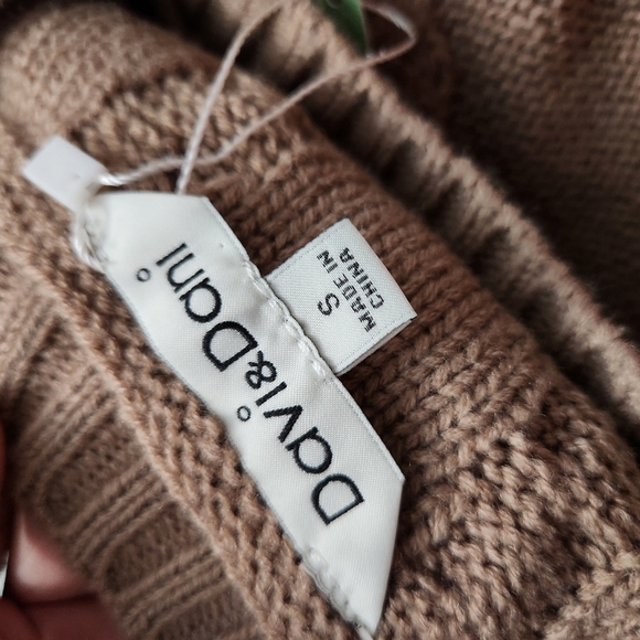 Davi & Dani Solid Round Neck Long Sleeve Sweater - Almond - Picture 7 of 7